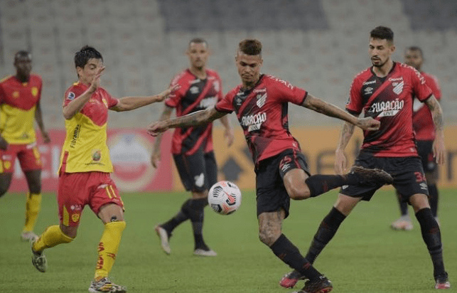 众多目光 众多目光