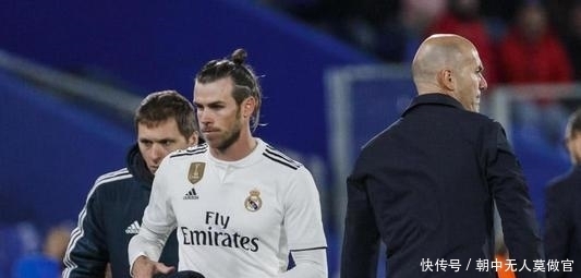 格外突出 格外突出