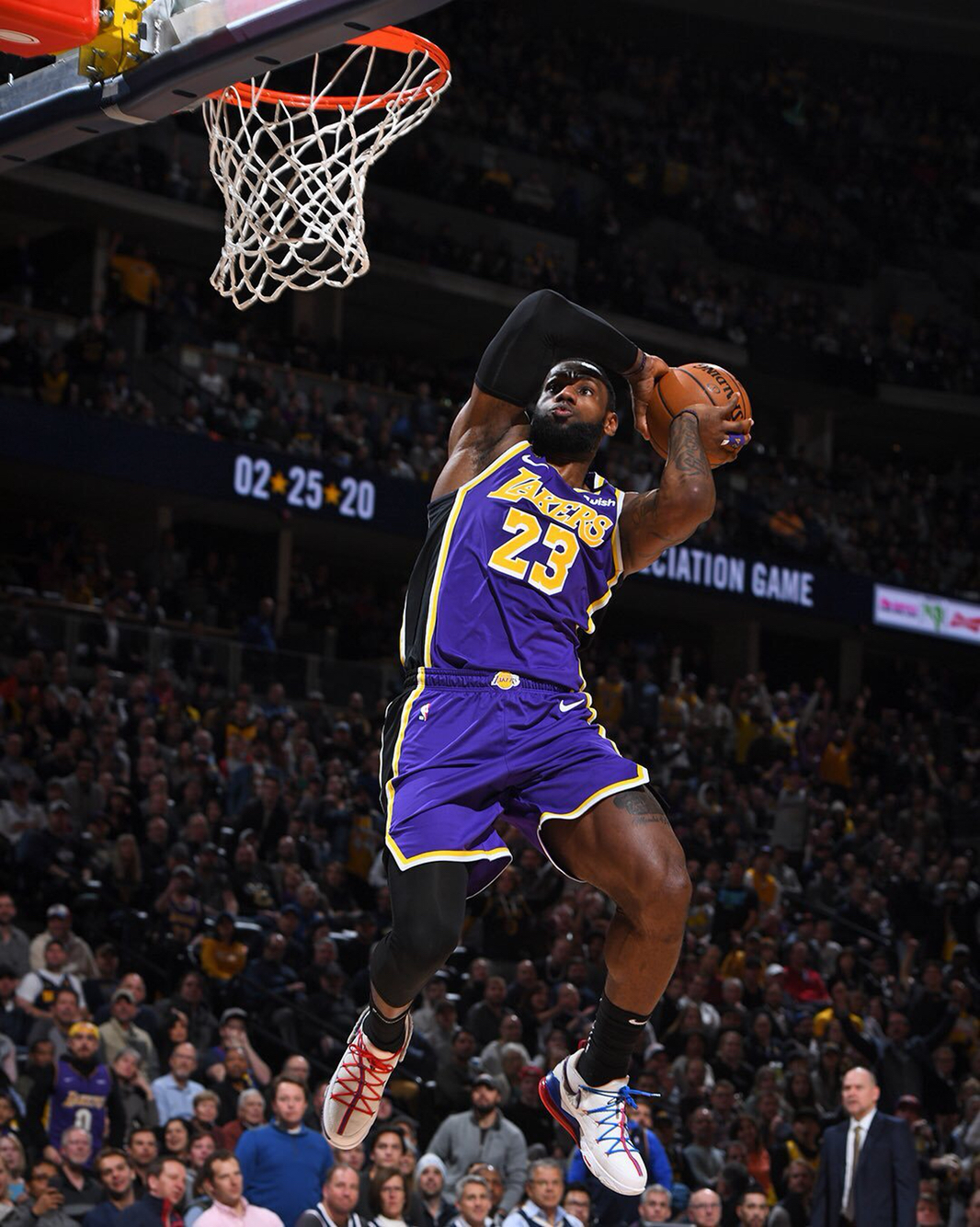 且维拉有意 且维拉有意