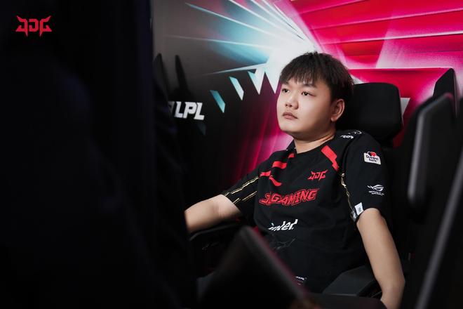 轻一代的代 轻一代的代